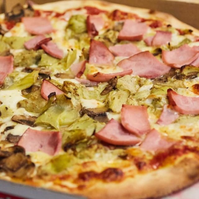 East Side Thin Crust 16" (8 Slices).