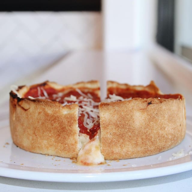 Rush Street Deep Dish 6" (2 Slices).