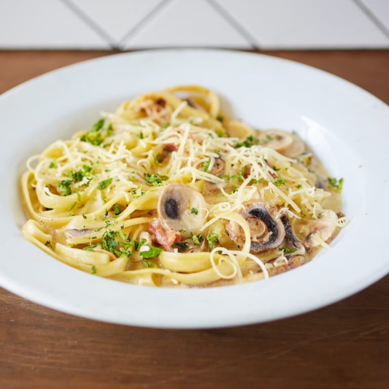 Fettuccine Alfredo at Its Best